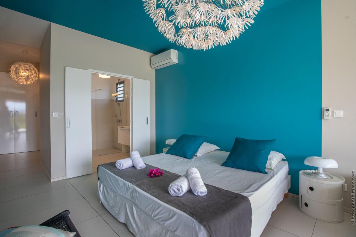 Location_Villa_Les_Trois_Ilets_Martinique_chambre bleue 3